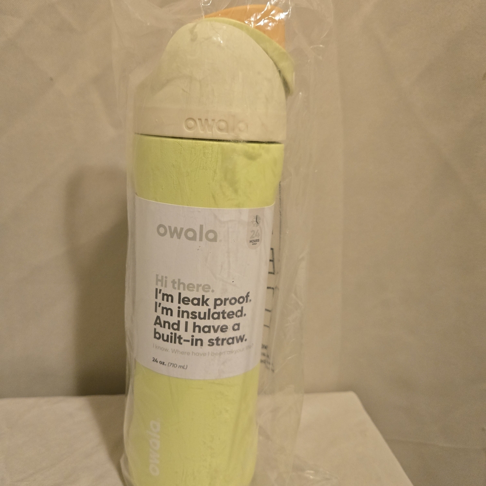 24oz Owala Insulated Water Bottle with Built-in Straw